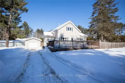 37 WYLIE Road, Laurentian Hills, ON K0J 1P0