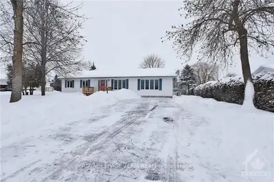 2921 DANBURY Way, Manotick - Kars - Rideau Twp and Area, ON K0A 2T0