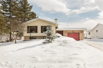 6268 OTTAWA Street, Stittsville - Munster - Richmond, ON K0A 2Z0