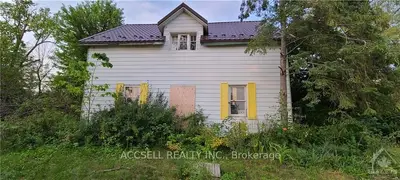 2594 UPPER DWYER HILL Road, Carp - Huntley Ward, ON K0A 1L0