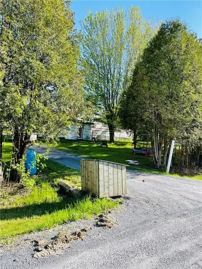 18002 NORTH BRANCH Road, South Stormont, ON K0C 1S0