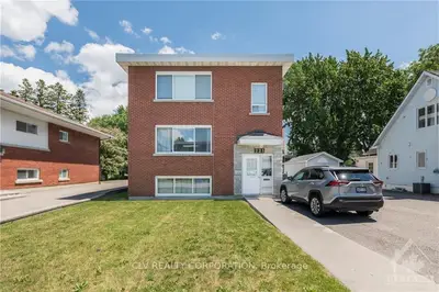 221 ALFRED Street, Vanier and Kingsview Park, ON K1L 6W3