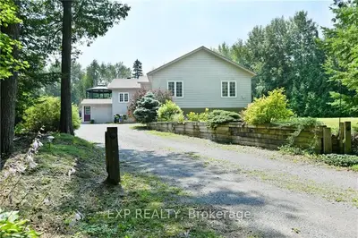 239 GOLF CLUB Road, McNab/Braeside, ON K0J 1N0