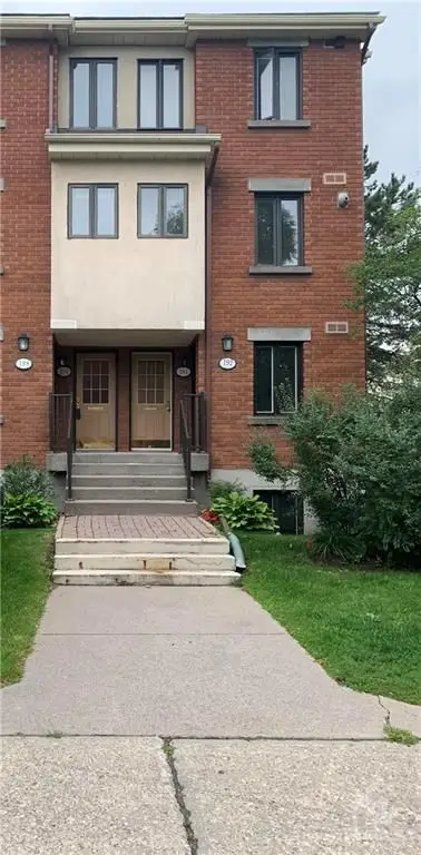 196 ALVIN Road, Manor Park - Cardinal Glen and Area, ON K1K 2V1
