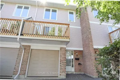 288 DALEHURST Drive C, Tanglewood - Grenfell Glen - Pineglen, ON K2G 4E4