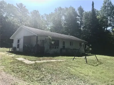 504 MCKENZIE LAKE Road, South Algonquin, ON K0J 1M0