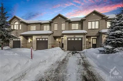 805 PERCIFOR Way, Orleans - Convent Glen and Area, ON K1W 0E3