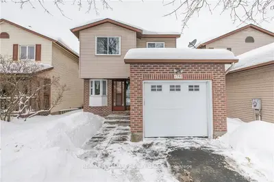 1782 SUMMERLANDS Crescent, Orleans - Cumberland and Area, ON K1E 2Y2
