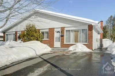 2234 BICKERTON Avenue, Beacon Hill North - South and Area, ON K1J 6Y3