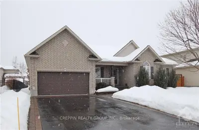 37 MIRA Court, Stittsville - Munster - Richmond, ON K0A 2Z0