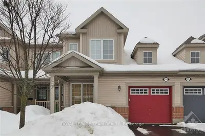2753 GRAND CANAL Street, Barrhaven, ON K2J 0T1