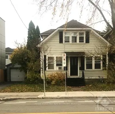 12 MCARTHUR Avenue, Vanier and Kingsview Park, ON K1L 6R2