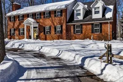 123 MARGARET ANNE Drive, Carp - Huntley Ward, ON K0A 1L0