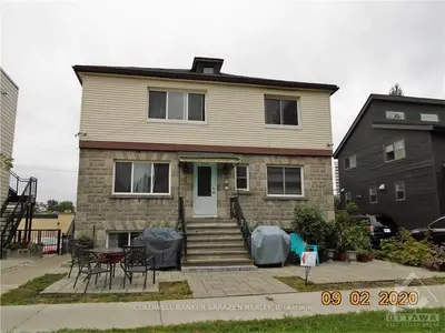 130 DAGMAR Avenue, Vanier and Kingsview Park, ON K1L 5T4