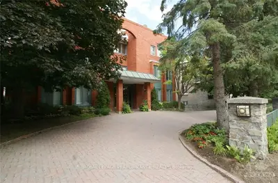 405 LAURIER Avenue E 9, Lower Town - Sandy Hill, ON K1N 6R4
