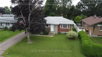 300 PATRICIA Avenue, Pembroke, ON K8A 2C2