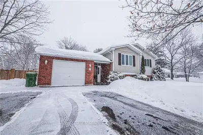 31 Ravenwood Crescent, Petawawa, On K8h 3n1