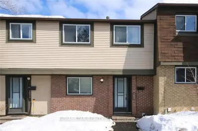 2642 PIMLICO Crescent, Blossom Park - Airport and Area, ON K1T 2A8