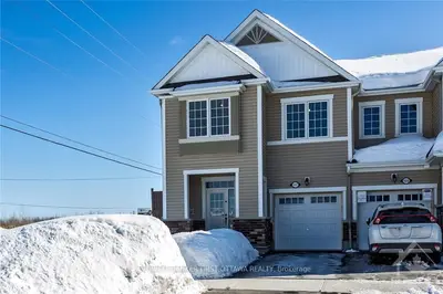 157 MANDALAY Street, Orleans - Cumberland and Area, ON K4A 3W5