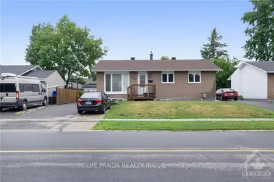 1373 Matheson Road, Cyrville - Carson Grove - Pineview, On K1j 8b5