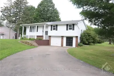 192 Golf Club Road, Rideau Lakes, On K7a 4s5