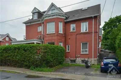 221 Cobourg Street, Lower Town - Sandy Hill, On K1n 8h9
