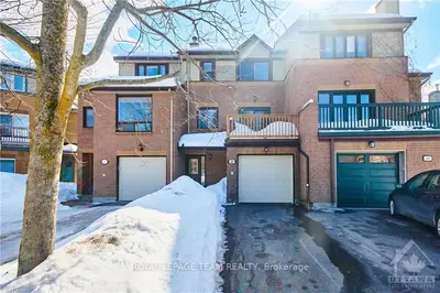 189 Dunbarton Court, Manor Park - Cardinal Glen And Area, On K1k 4l7