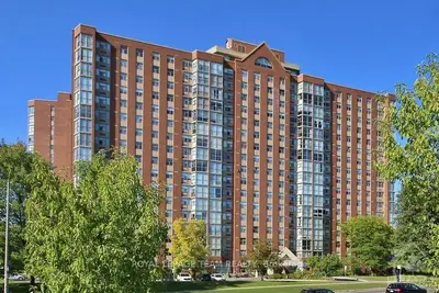 2760 CAROUSEL Crescent 209, Blossom Park - Airport and Area, ON K1T 2N5