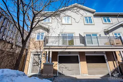 13 CRAFTSMAN, Tunneys Pasture and Ottawa West, ON K1Y 4W9