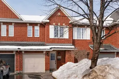 740 CARMELLA Crescent, Orleans - Cumberland and Area, ON K4A 4V8