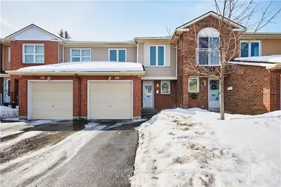16C MILLRISE Lane, South of Baseline to Knoxdale, ON K2G 5E7