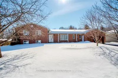 201 MARTHA Avenue, Laurentian Valley, ON K8B 1B4