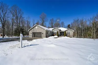 58 Golf Club Road, Rideau Lakes, On K7a 4s5