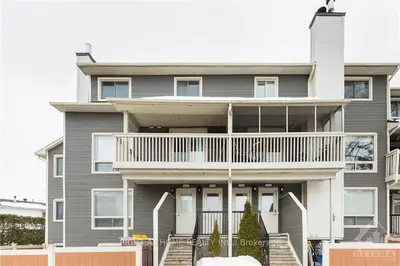 766 St Andre Drive 13b, Orleans - Convent Glen And Area, On K1c 4s9
