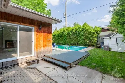 2306 Ryan Drive, Parkway Park - Queensway Terrace S And Area, On K2c 1k6