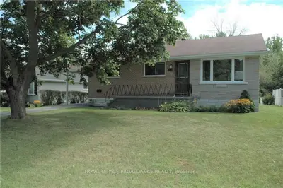 285 Reynolds Drive, Brockville, On K6v 1x8