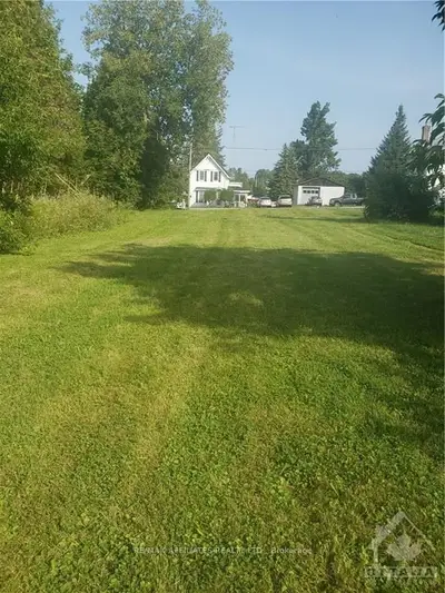 18498 HUGHIE MUNRO Street, North Glengarry, ON K0C 1B0
