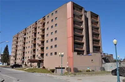 3 APPLE Street 503, Brockville, ON K6V 4X5