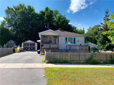 262 JAMES Street, Pembroke, ON K8A 4T8