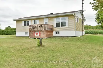 11577 DUNDELA Road, South Dundas, ON K0E 1E0