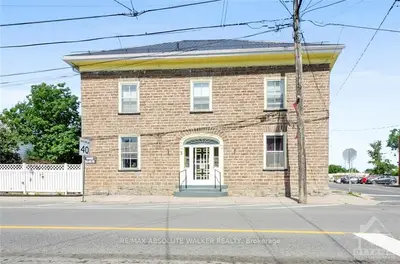 5 CLOTHIER Street W, North Grenville, ON K0G 1J0