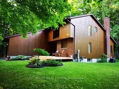 1398 Wilson Road, Laurentian Valley, On K8a 6w4