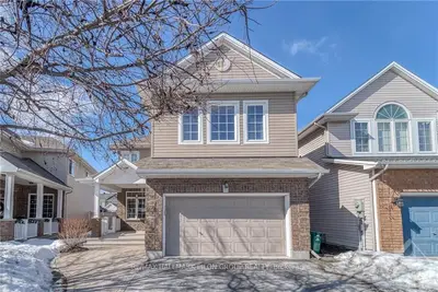 927 SCALA Avenue, Orleans - Cumberland and Area, ON K4A 4M7