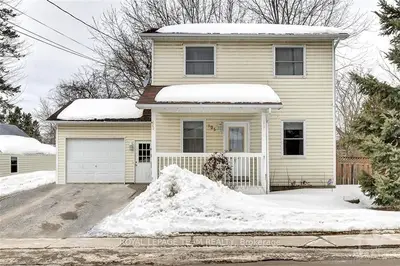 305 Oxford Street E, North Grenville, On K0g 1j0