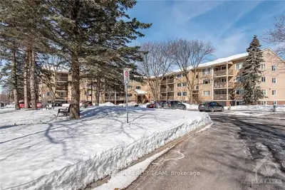6376 BILBERRY Drive 110, Orleans - Convent Glen and Area, ON K1C 4P6