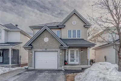 155 SANDRA Crescent, Clarence-Rockland, ON K4K 1N7