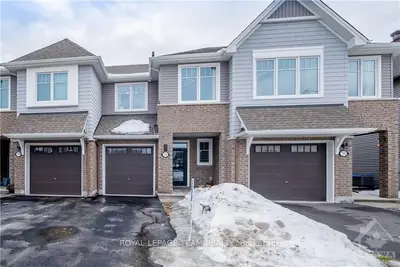703 SORA Way, Blossom Park - Airport and Area, ON K1T 4G1
