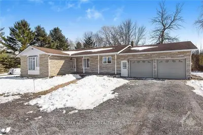 14210 1 -2 CONCESSION Road, North Stormont, ON K0C 1K0