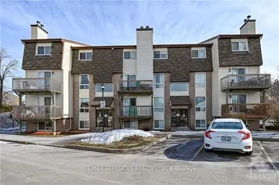 1585 Goth Avenue 104, Blossom Park - Airport And Area, On K1t 1e3