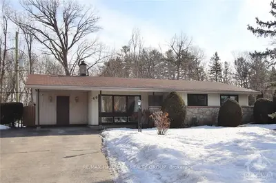 49 STILL WATER Drive, Crystal Bay - Rocky Point - Bayshore, ON K2H 5K3